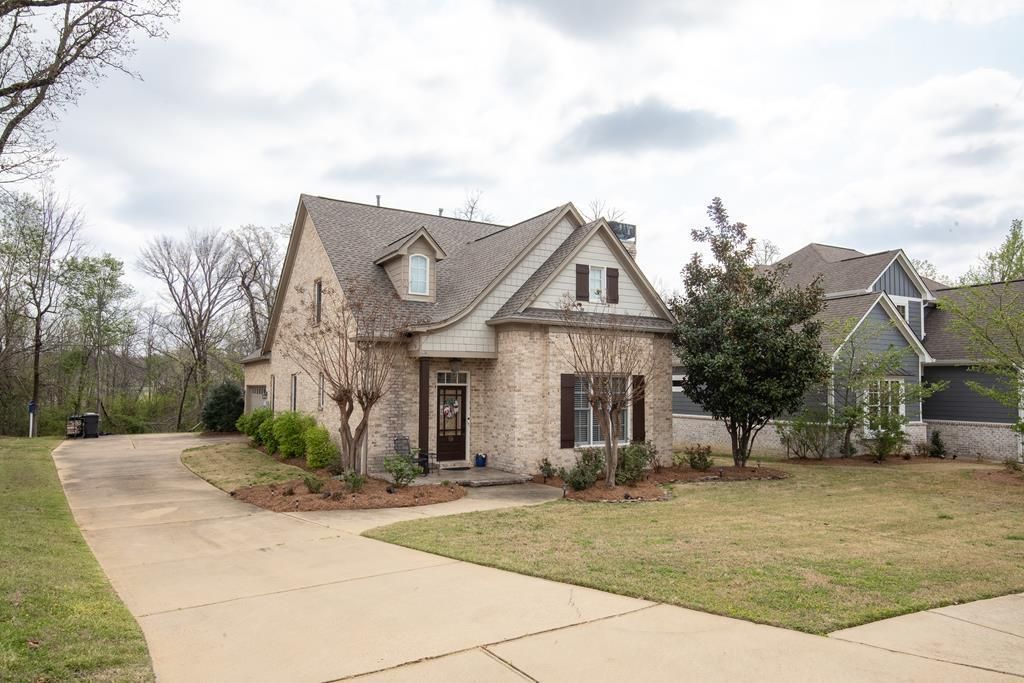 Photo of 139 Oxmoor Ridge Drive, OXFORD, MS 38655 (MLS # 167024)