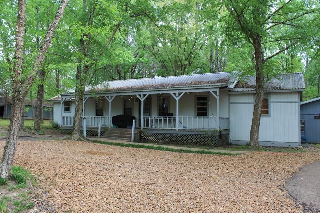 Photo of 23206 Hwy 310, COMO, MS 38619 (MLS # 167182)