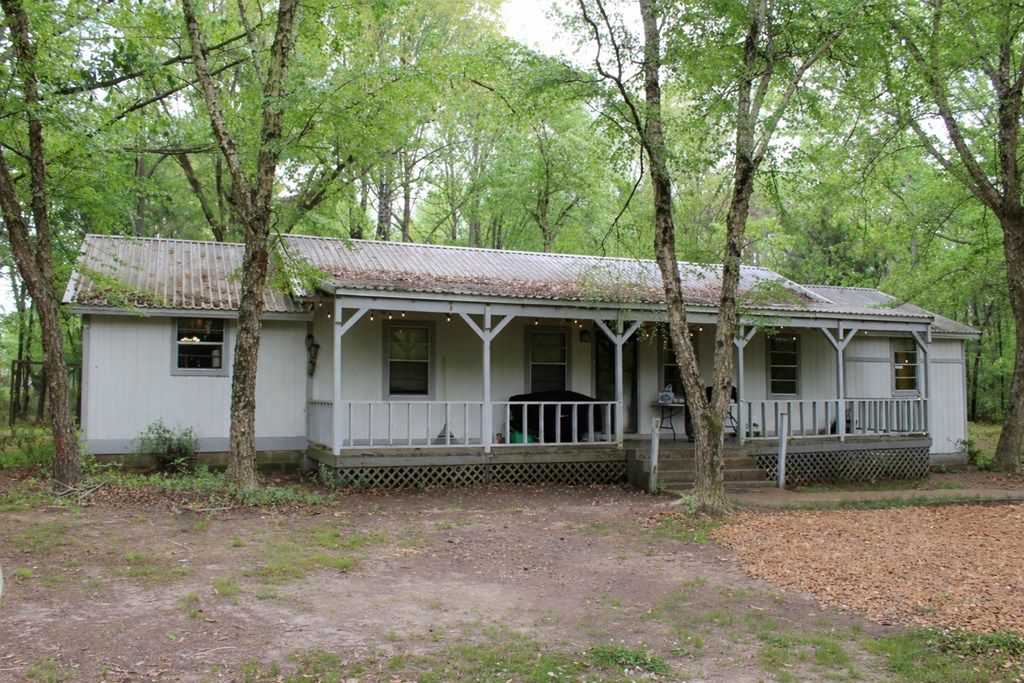Photo of 23206 Hwy 310, COMO, MS 38619 (MLS # 167182)