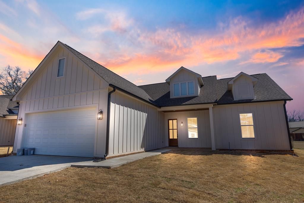 Photo of 1010 Lily Lane, OXFORD, MS 38655 (MLS # 164696)