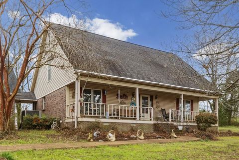 Photo of 3715 Henderson Rd, BATESVILLE, MS 38606 (MLS # 166830)
