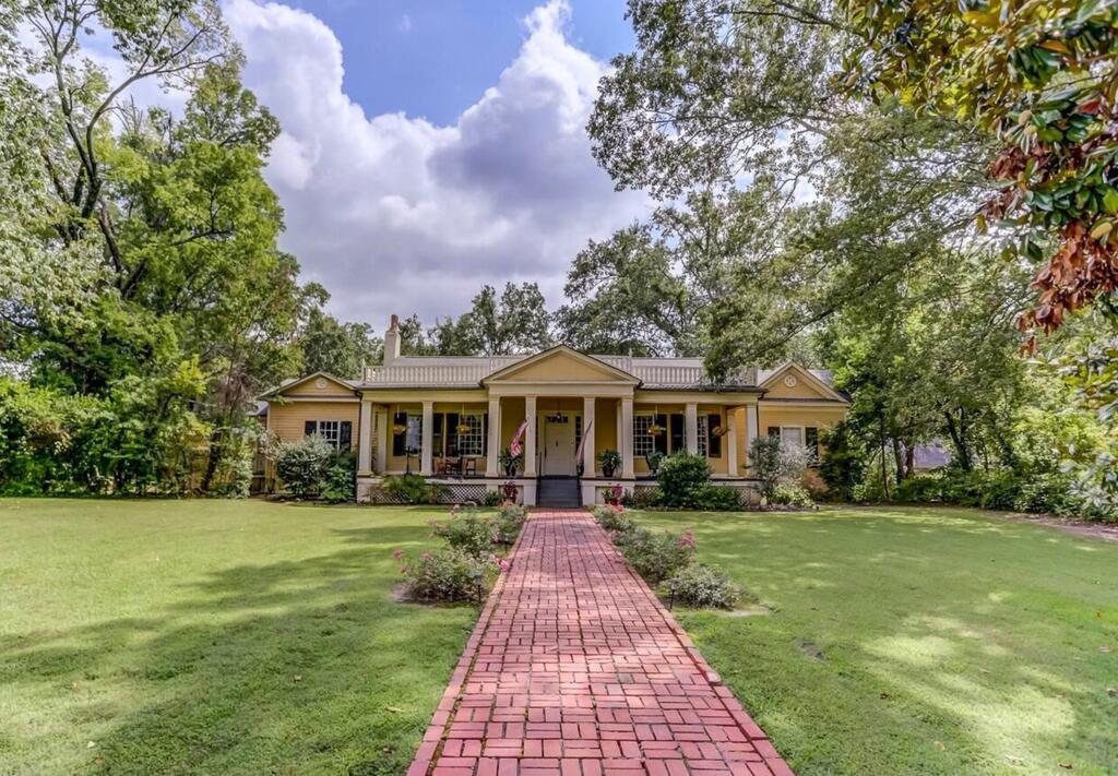 Photo of HOLLY SPRINGS, MS 38635 (MLS # 168597)