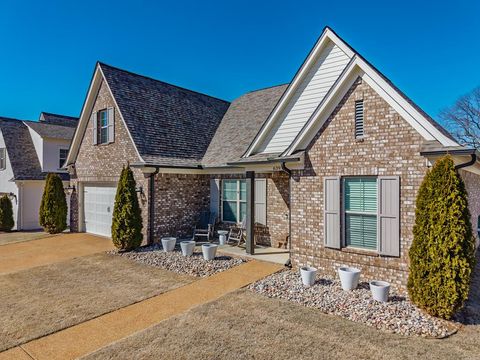 Photo of 639 Centerpointe Cove, OXFORD, MS 38655 (MLS # 164645)