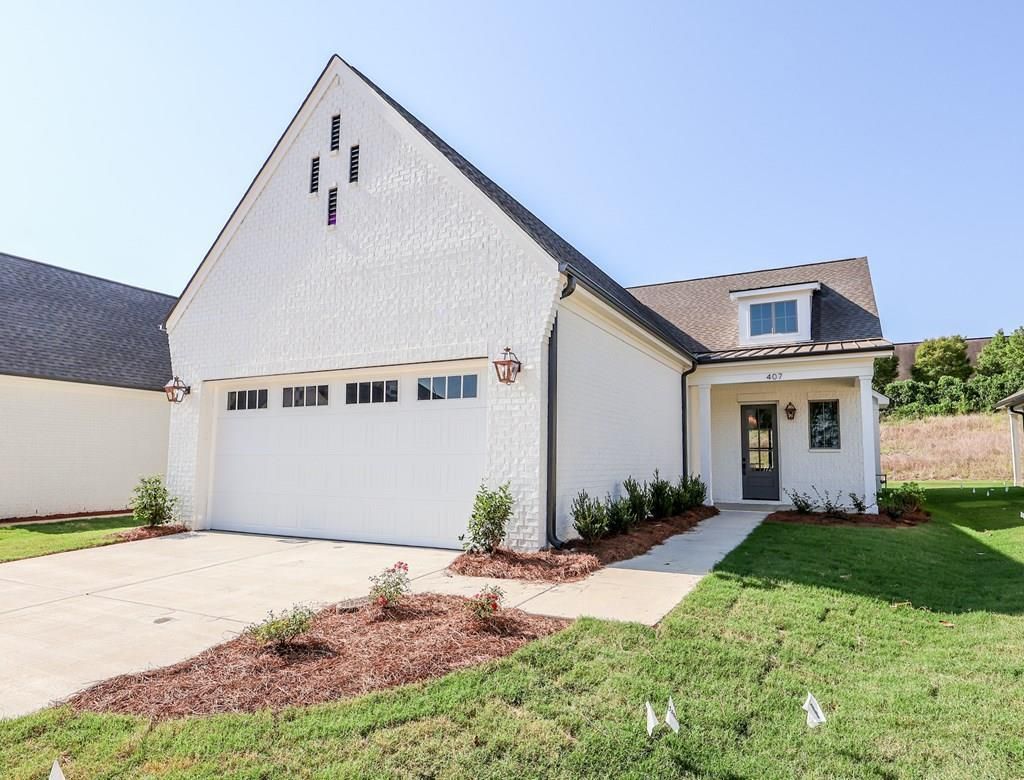 Photo of 449 South Grove Drive, OXFORD, MS 38655 (MLS # 167135)