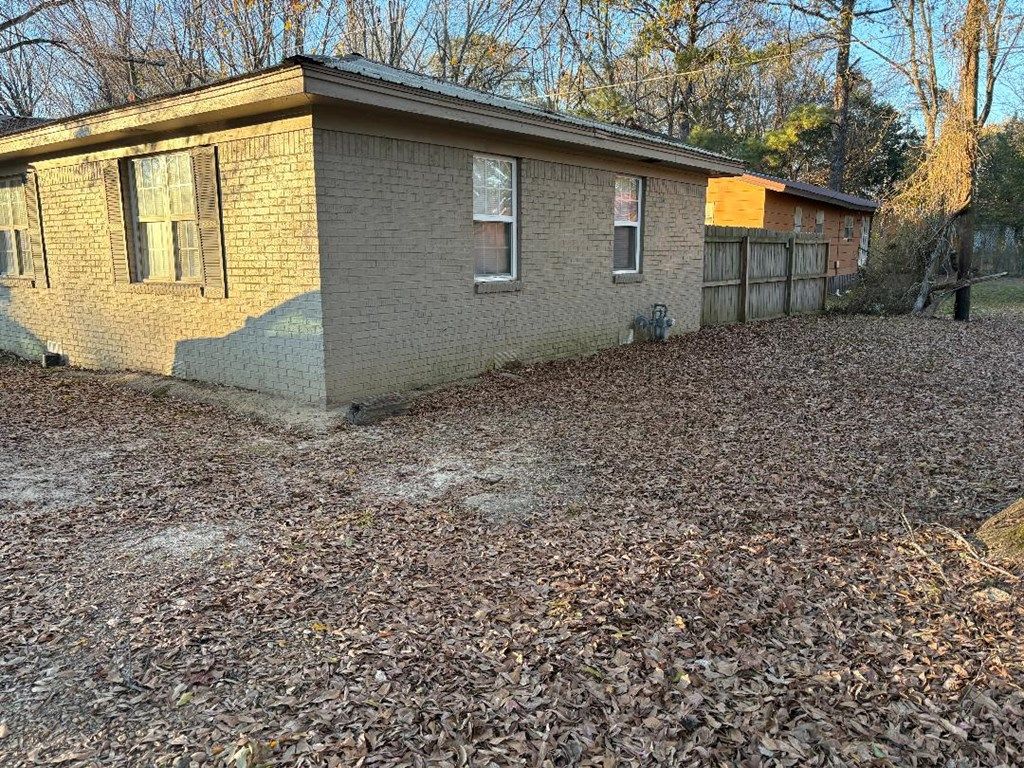 Photo of 107 Warner, BATESVILLE, MS 38606 (MLS # 162266)