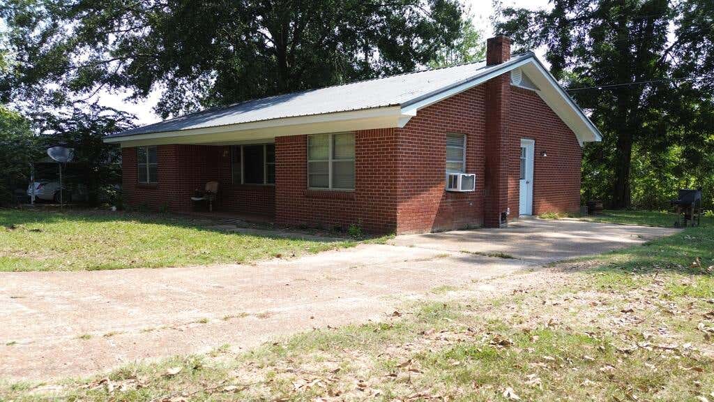 Photo of COFFEEVILLE, MS 38922 (MLS # 168305)