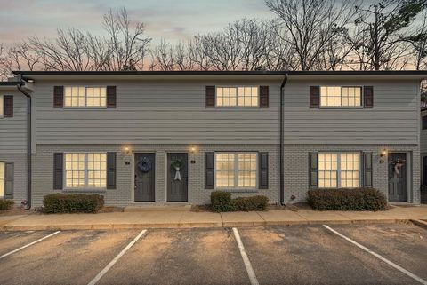 Photo of 49 1802 Jackson Avenue West Ave, OXFORD, MS 38655 (MLS # 164762)