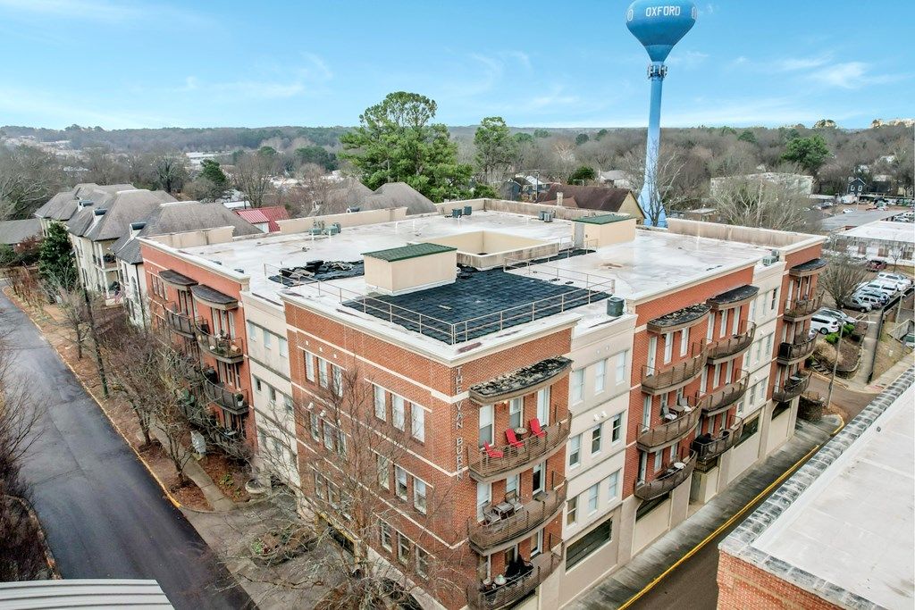 Photo of 1400 Van Buren Ave. #304 Ave, OXFORD, MS 38655 (MLS # 164384)