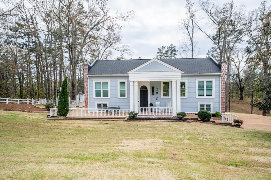 Photo of 3610 Lyles Drive, OXFORD, MS 38655 (MLS # 166968)