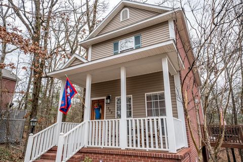 Photo of 302 Russell Drive, OXFORD, MS 38655 (MLS # 164555)