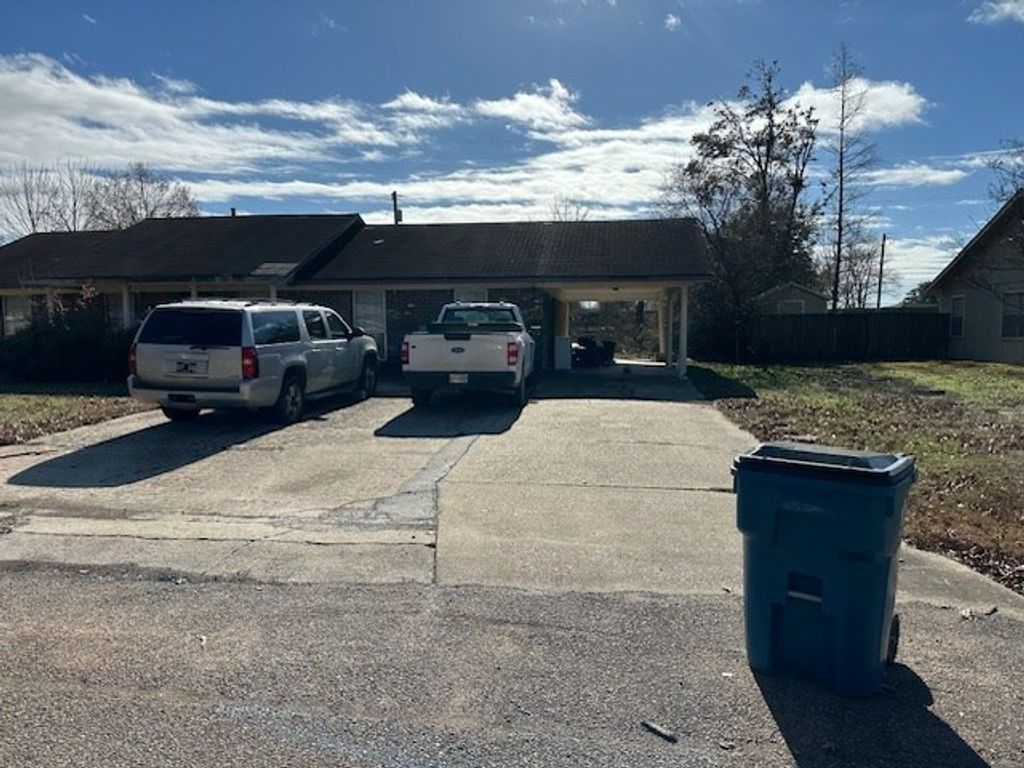 Photo of 1744 Apple Lane, CLARKSDALE, MS 38614 (MLS # 166879)