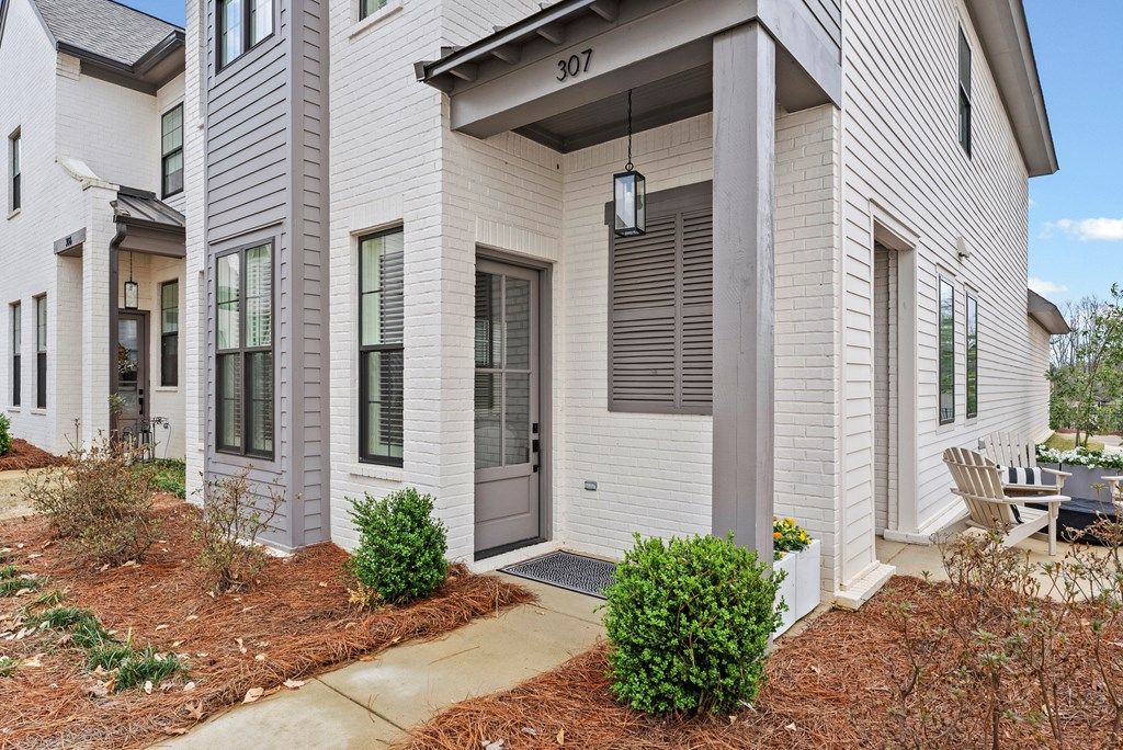 Photo of 105 Farm View Dr #307 Dr, OXFORD, MS 38655 (MLS # 166815)