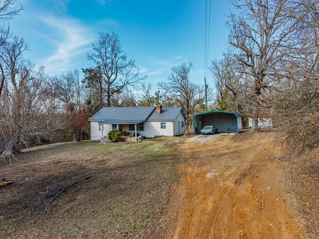 Photo of 701 County Road 50, WATER VALLEY, MS 38965 (MLS # 164599)