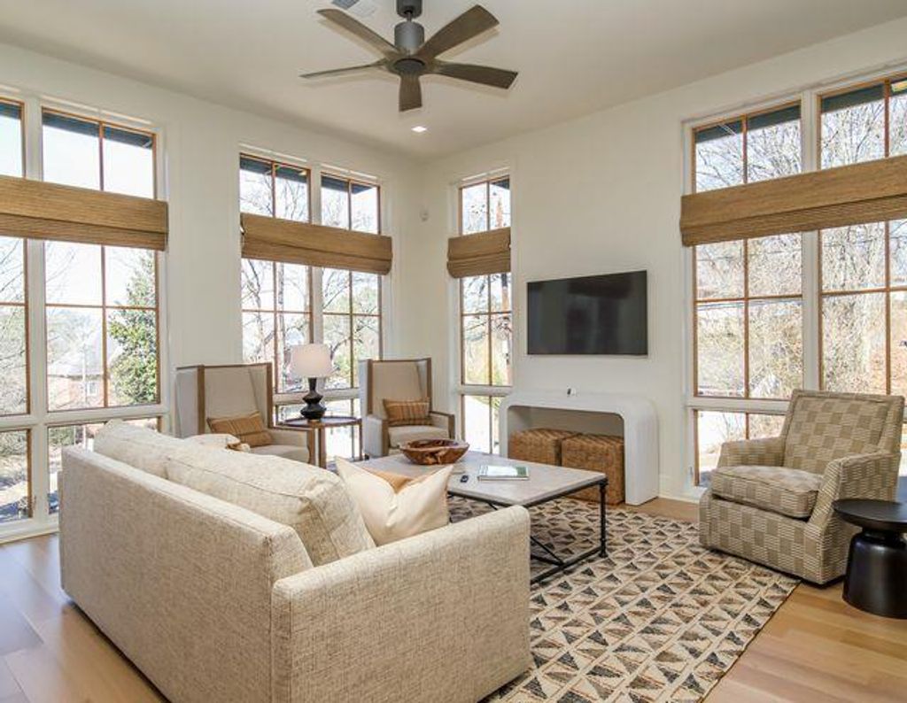 Photo of 1000 Jefferson Avenue Unit B, OXFORD, MS 38655 (MLS # 167336)