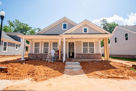 Photo of 1017 Nuttall Oak Drive, OXFORD, MS 38655 (MLS # 166935)