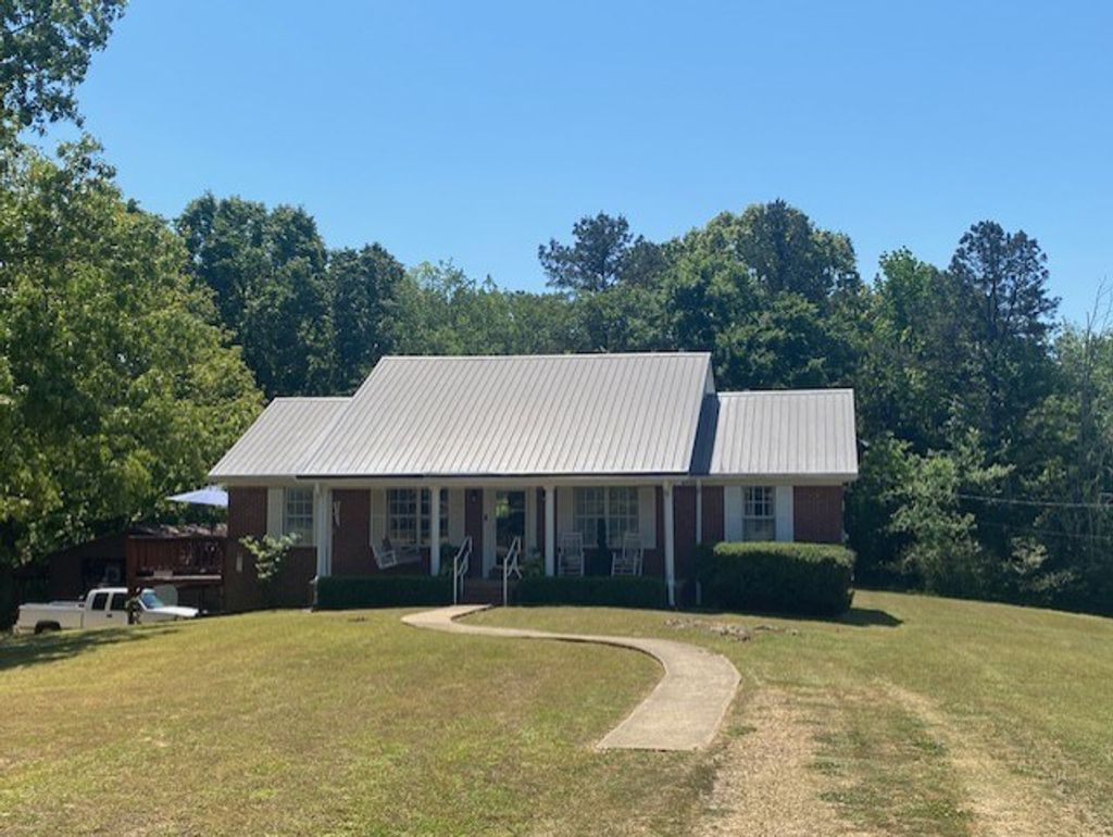 Photo of 2714 Bett Road, COLDWATER, MS 38618 (MLS # 167265)