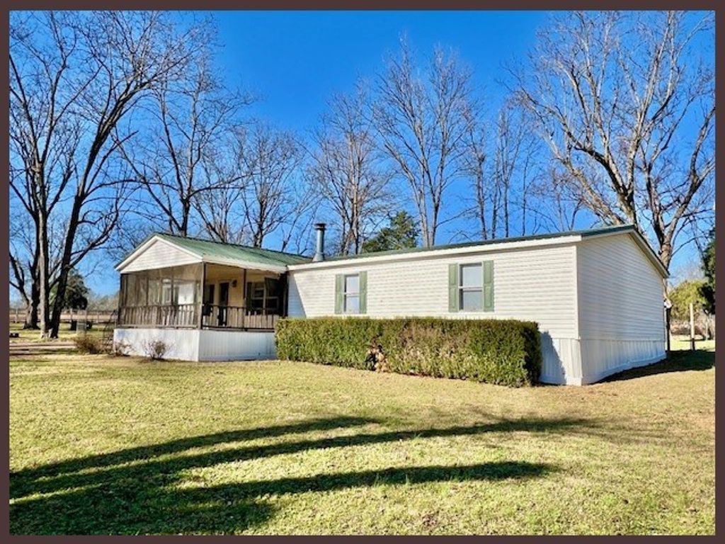 Photo of 5089 Sees Chapel Rd, CRENSHAW, MS 38621 (MLS # 162316)