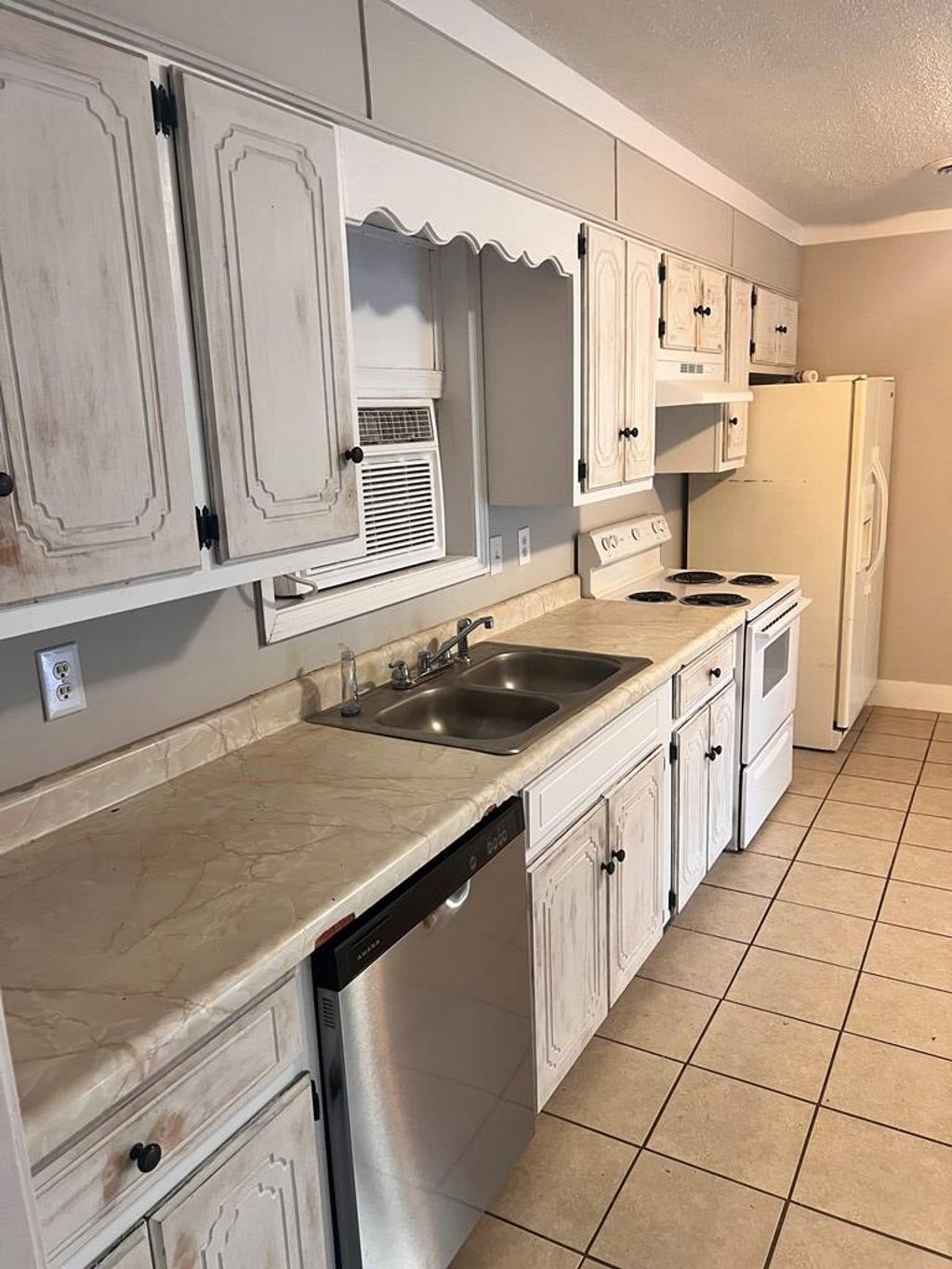 Photo of 105 Moore, CALHOUN CITY, MS 38916 (MLS # 161950)