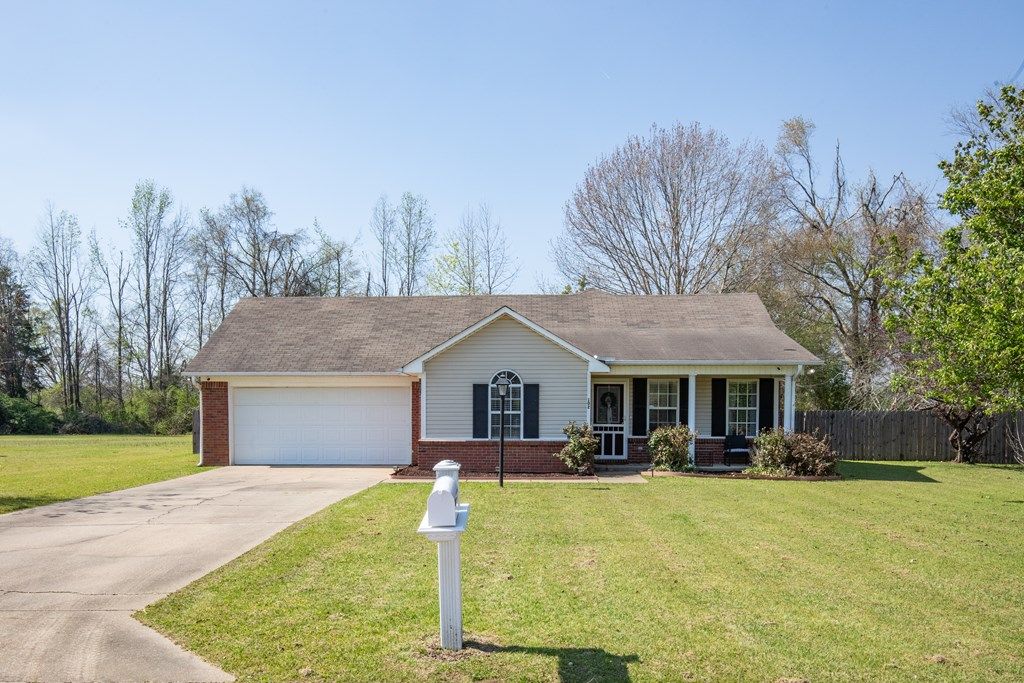 Photo of 102 Shelbi Drive, OXFORD, MS 38655 (MLS # 167117)