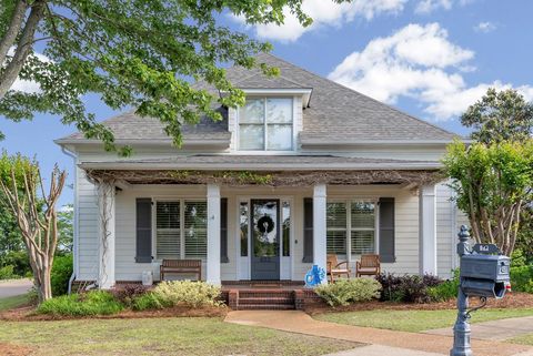 Photo of 422 Northpointe Lake Drive, OXFORD, MS 38655 (MLS # 167439)