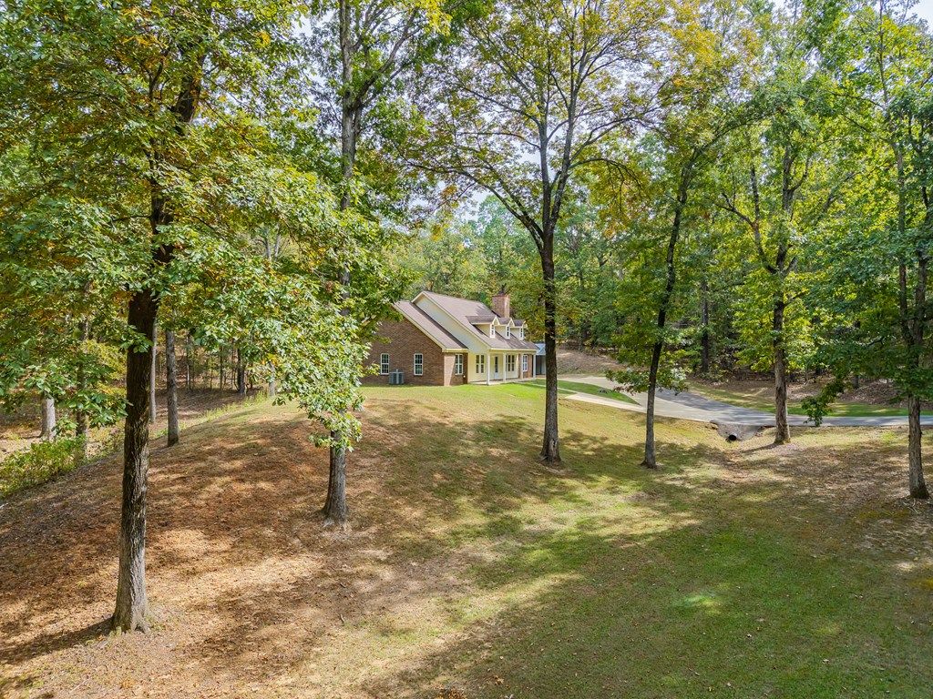 Photo of 167 County Road 385, WATER VALLEY, MS 38965 (MLS # 161935)