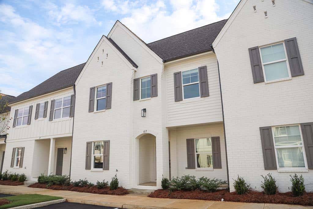Photo of 617 Cottage Grove Circle, OXFORD, MS 38655 (MLS # 167380)