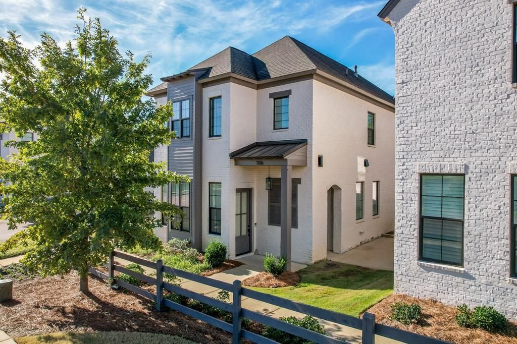 Photo of 105 Farm View Dr #106 St, OXFORD, MS 38655 (MLS # 162017)