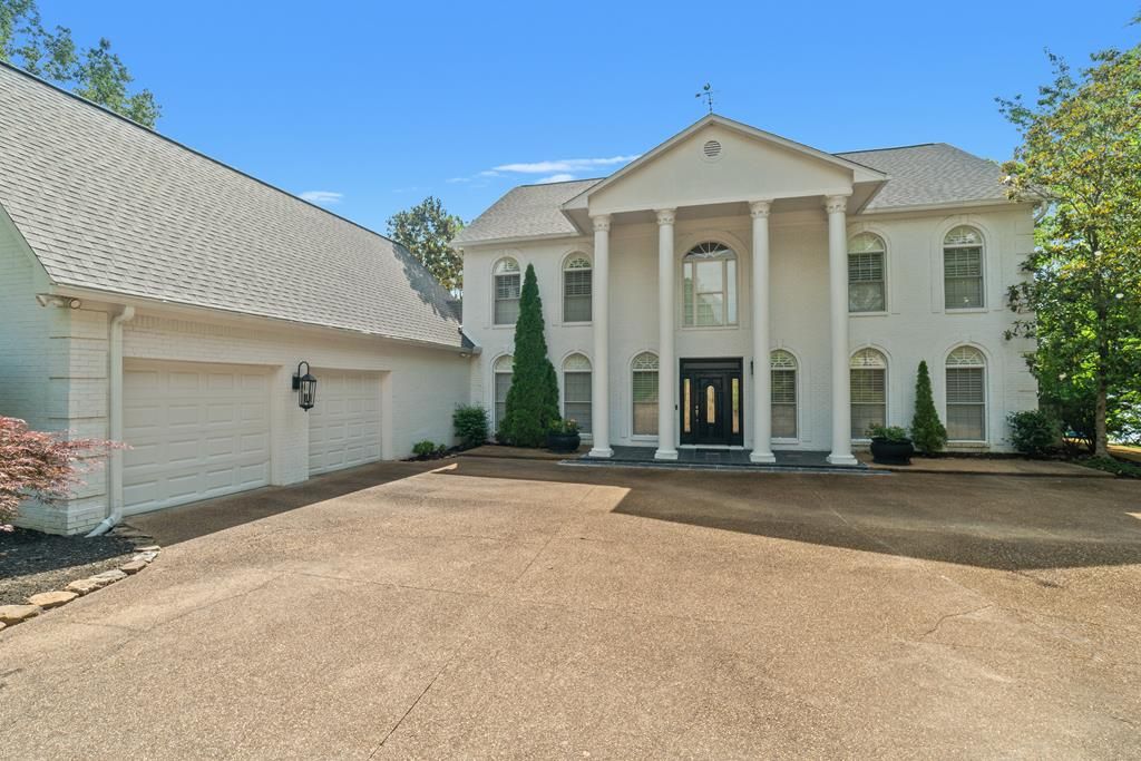 Photo of 2210 Longspur Pointe, OXFORD, MS 38655 (MLS # 166836)