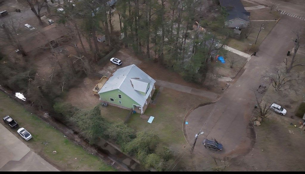 Photo of 408 Ross Ave, OXFORD, MS 38655 (MLS # 164638)