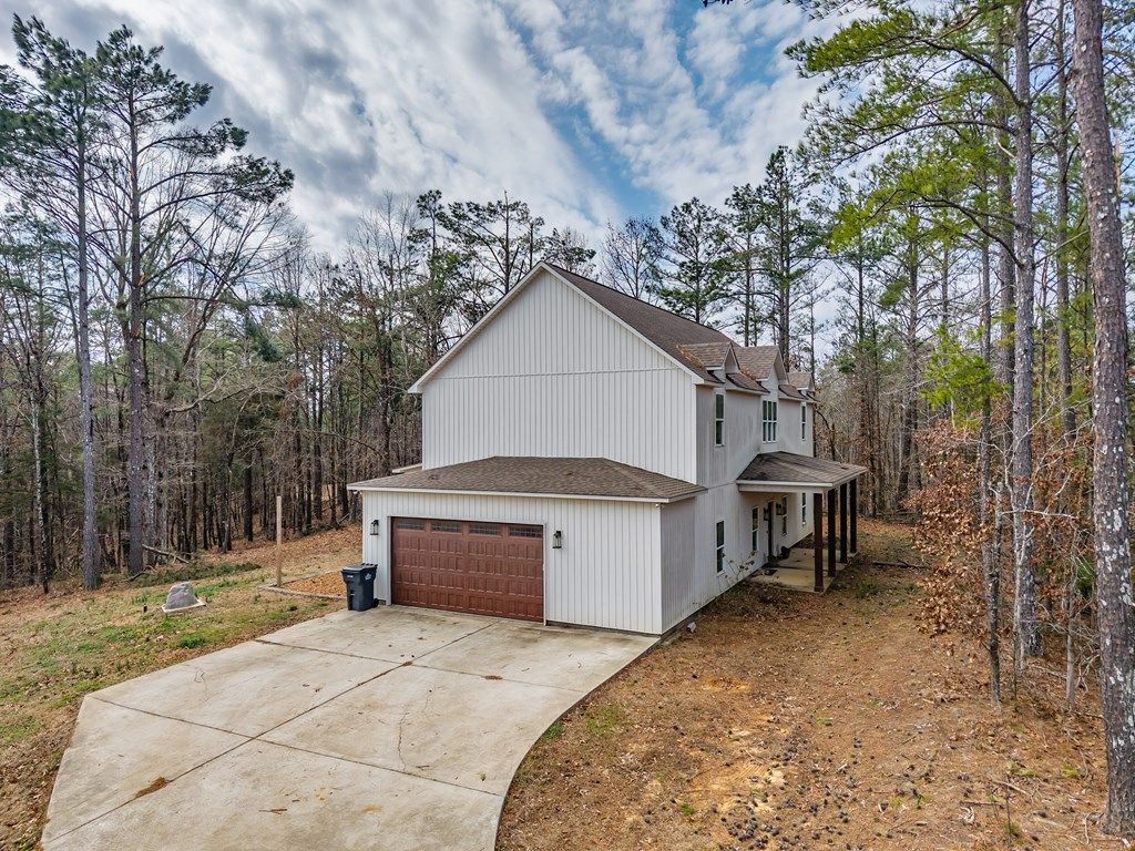 Photo of 72 (Lafayette County) County Road 424, WATER VALLEY, MS 38965 (MLS # 164634)