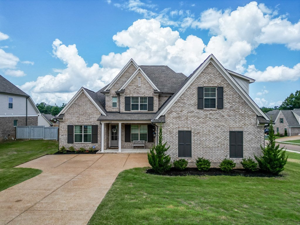 Photo of 658 Centerpointe Cove, OXFORD, MS 38655 (MLS # 167720)