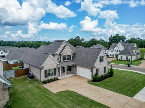Photo of 658 Centerpointe Cove, OXFORD, MS 38655 (MLS # 167720)