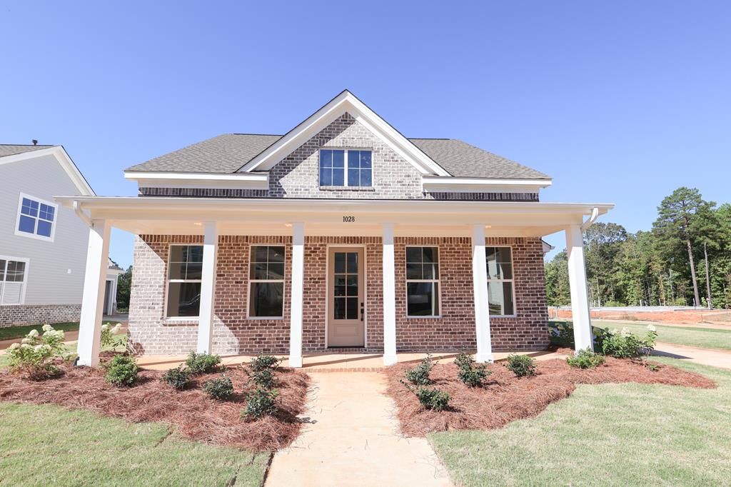 Photo of 1028 Nuttall Oak Drive, OXFORD, MS 38655 (MLS # 162313)