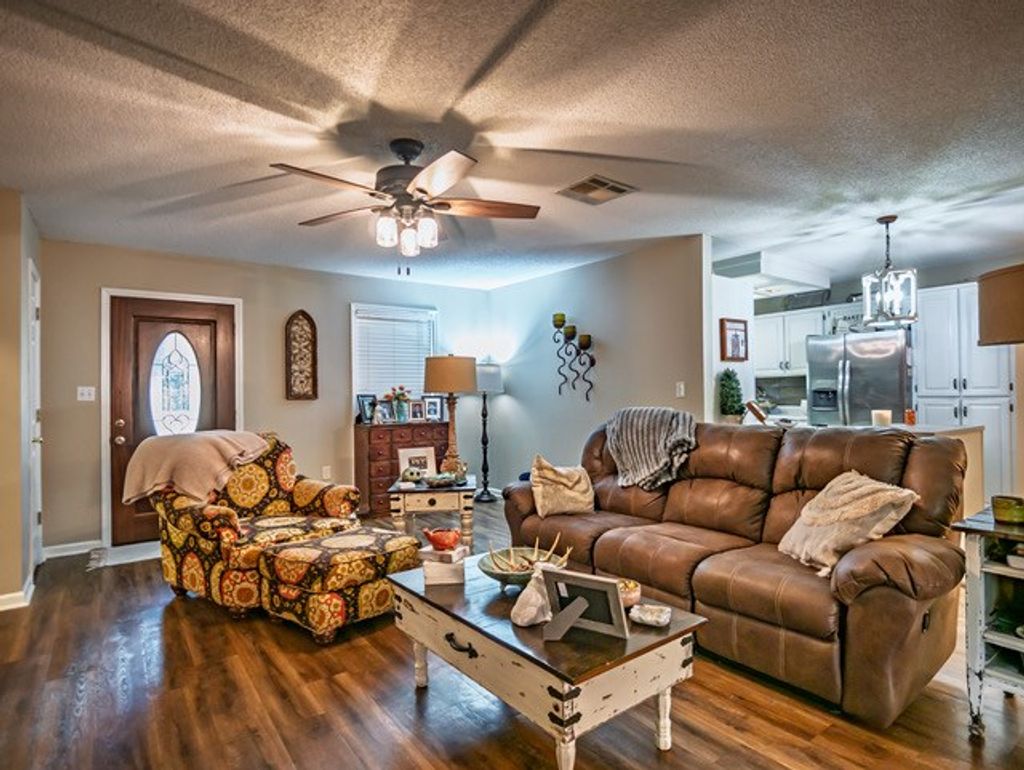 Photo of 8172 Eureka Road, COURTLAND, MS 38620 (MLS # 161819)