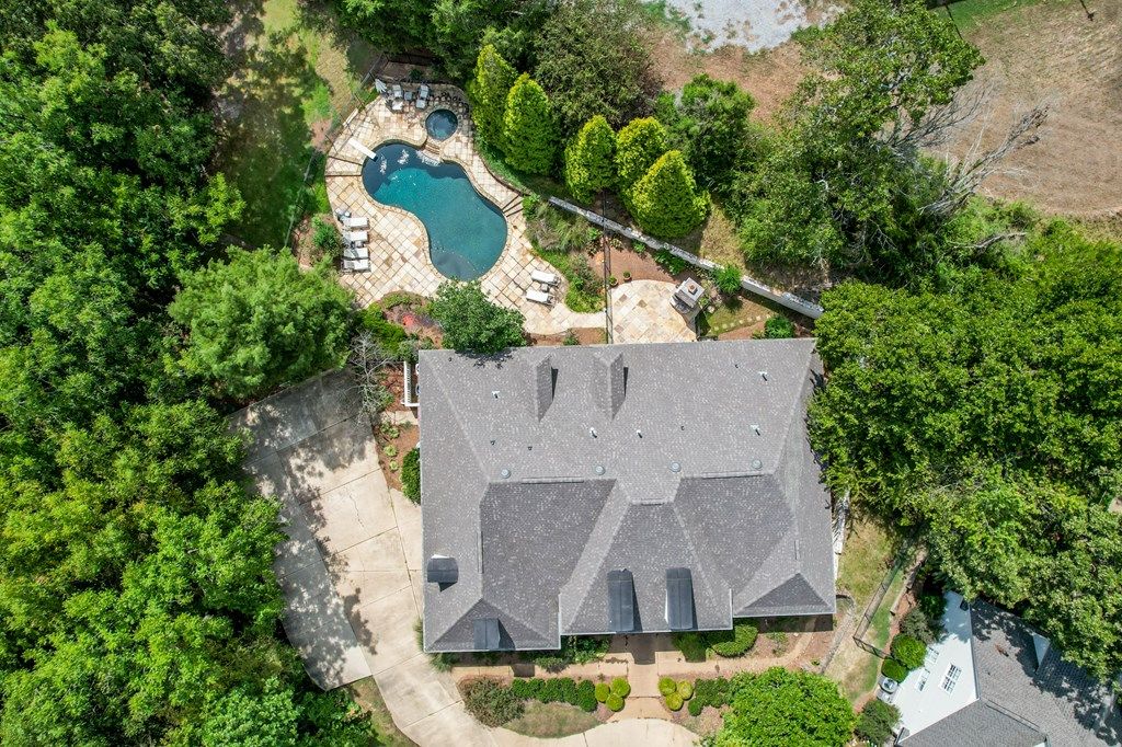 Photo of 8009 Lake Cove, OXFORD, MS 38655 (MLS # 167178)