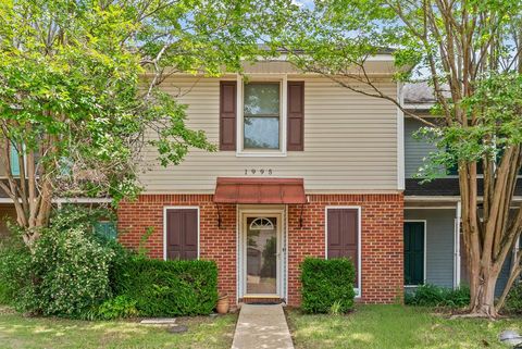 Photo of 1995 Barry Cove, OXFORD, MS 38655 (MLS # 167566)