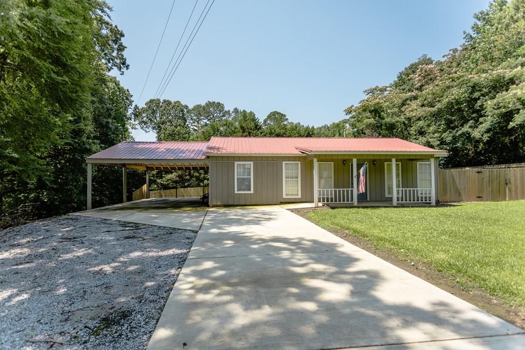 Photo of 283 Coles Point Road, BATESVILLE, MS 38606 (MLS # 160903)