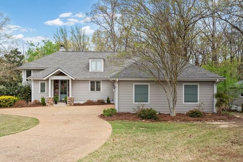 Photo of 5000 Bluff Cv, OXFORD, MS 38655 (MLS # 166991)