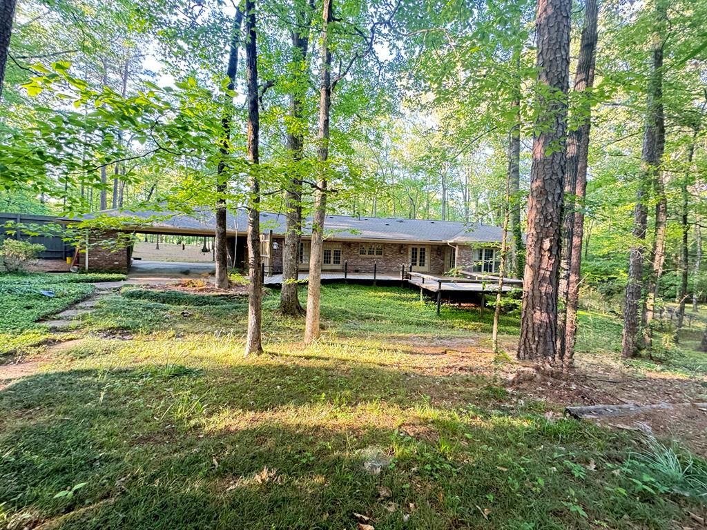 Photo of 139 Myra Ave, CALHOUN CITY, MS 38916 (MLS # 167257)