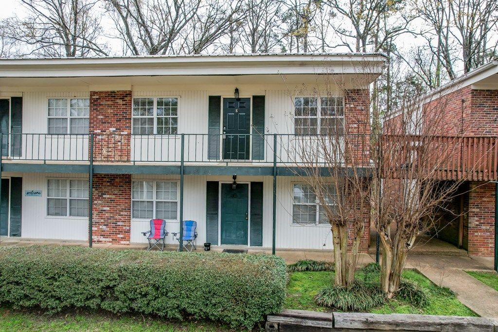 Photo of 2216 Church St. #8 St, OXFORD, MS 38655 (MLS # 166823)