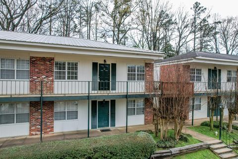 Photo of 2216 Church St. #8 St, OXFORD, MS 38655 (MLS # 166823)