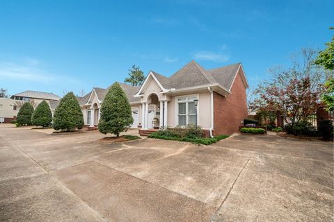 Photo of 100 Carriage Cove, OXFORD, MS 38655 (MLS # 167026)