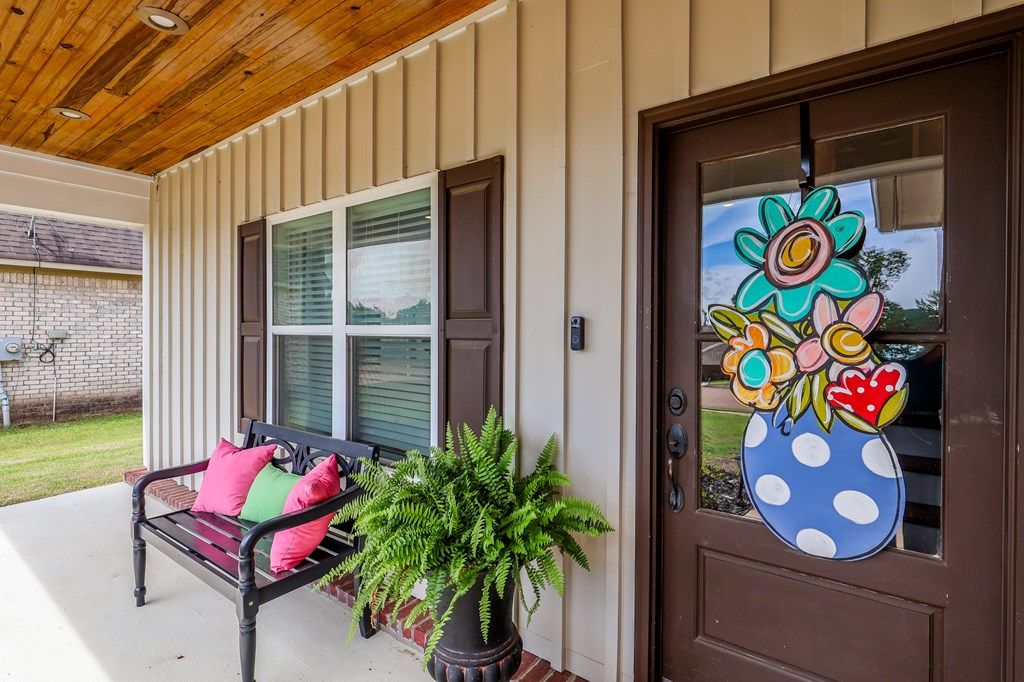 Photo of 216 Forest Glen Dr, OXFORD, MS 38655 (MLS # 167345)