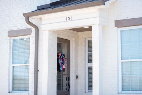 Photo of 102 Farm View # 101 Vw, OXFORD, MS 38655 (MLS # 167060)