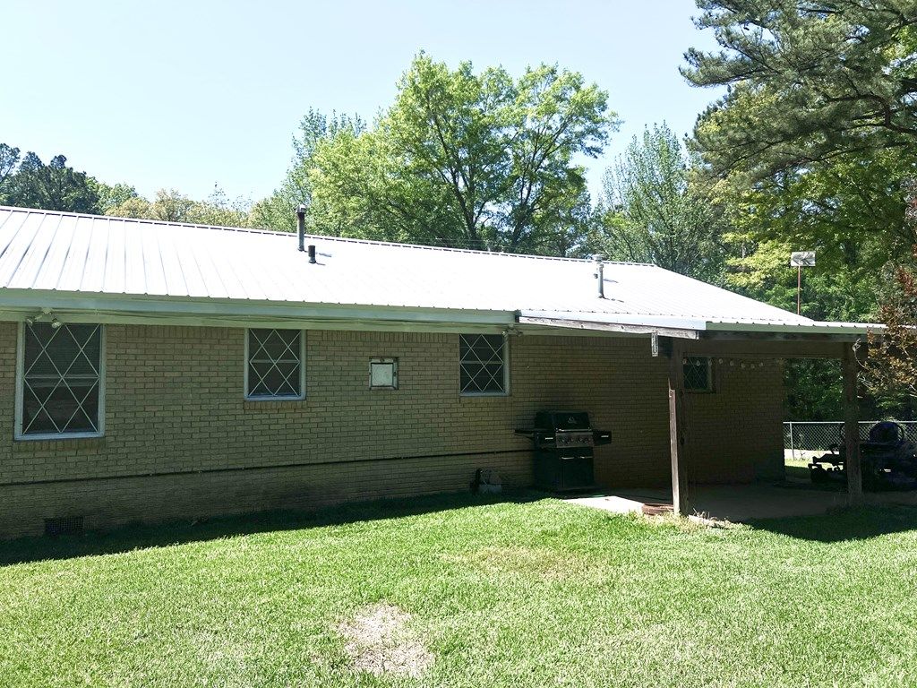 Photo of 114 Moore Street, CALHOUN CITY, MS 38916 (MLS # 167142)