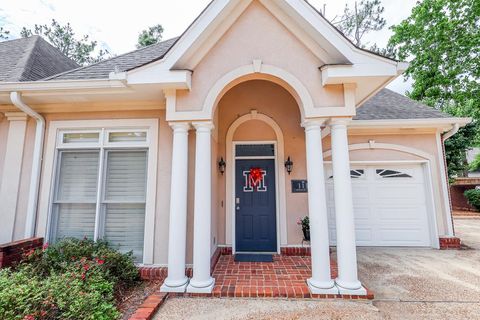 Photo of 111 Carriage Cv, OXFORD, MS 38655 (MLS # 167631)