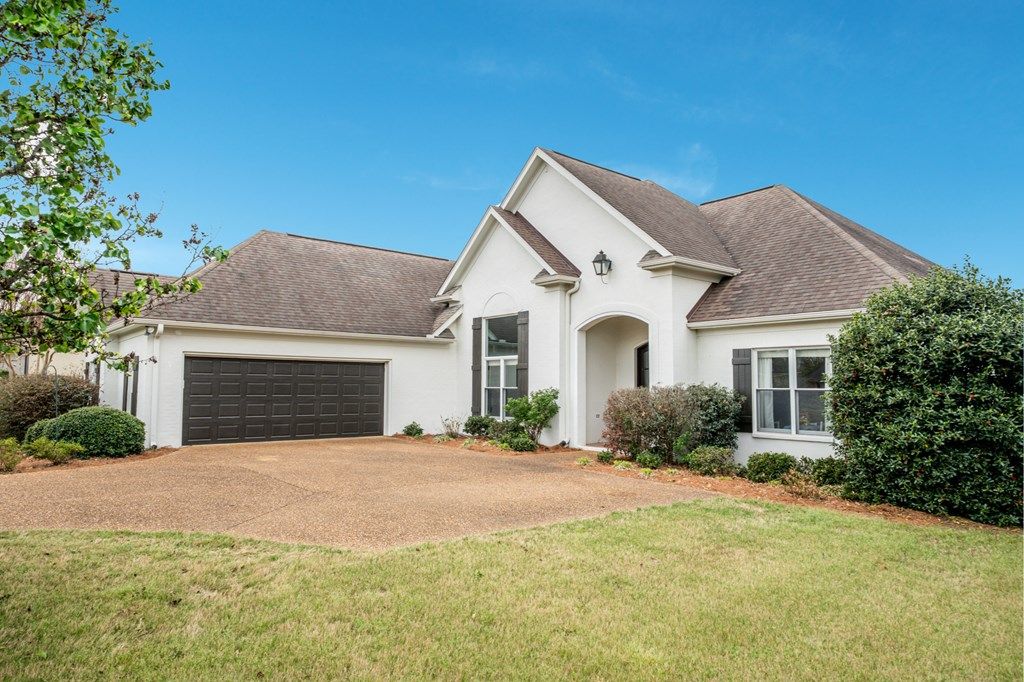 Photo of 307 Centerpointe Dr, OXFORD, MS 38655 (MLS # 167066)