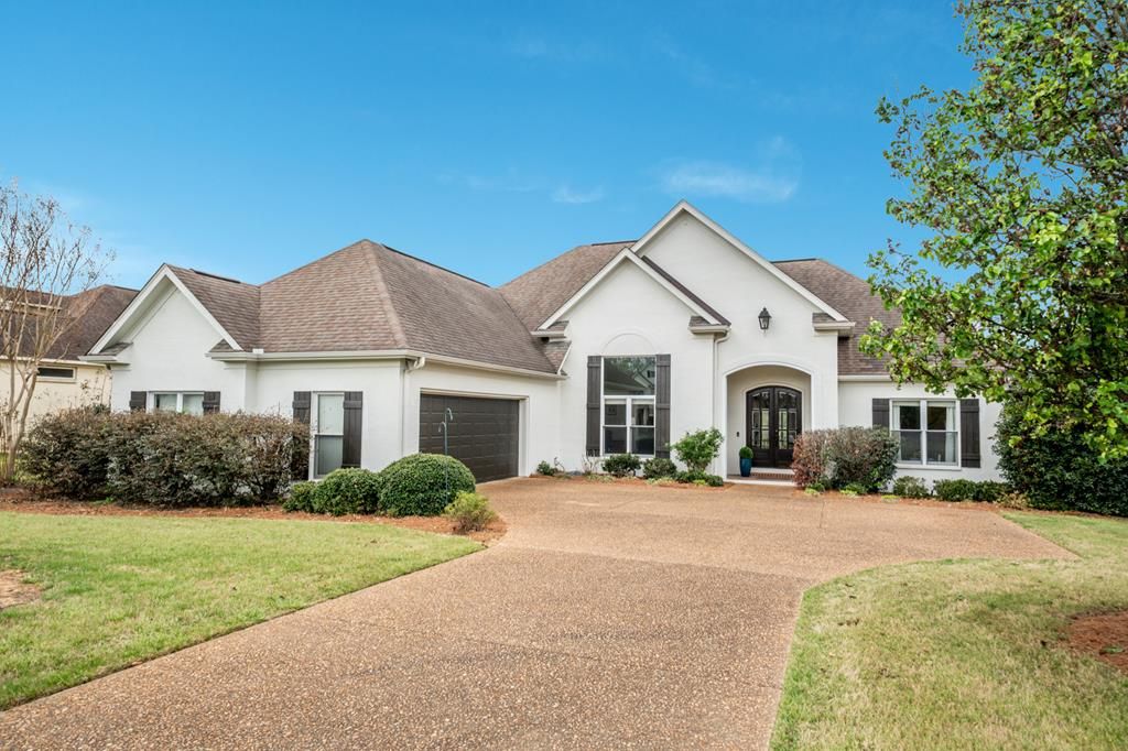 Photo of 307 Centerpointe Dr, OXFORD, MS 38655 (MLS # 167066)