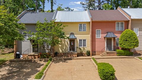 Photo of 24 307 Bramlett Blvd, OXFORD, MS 38655 (MLS # 167267)