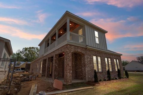 Photo of 4927 S Lamar Blvd, OXFORD, MS 38655 (MLS # 161870)